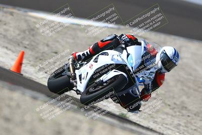 media/Nov-01-2025-TrackDaz (Sat) [[2b4d5192bc]]/B Group/1220pm (Turn 2 Outside)/